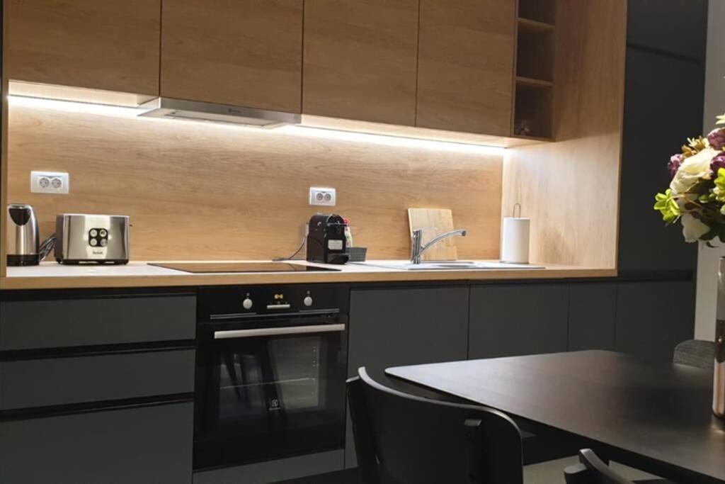 Papillon Apartment #6 Dumbravita  ภายนอก รูปภาพ