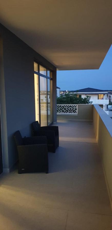 Papillon Apartment #6 Dumbravita  ภายนอก รูปภาพ